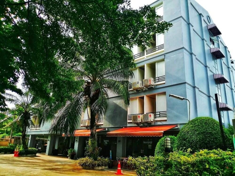 Beerapan Hotel Bangkok Zewnętrze zdjęcie