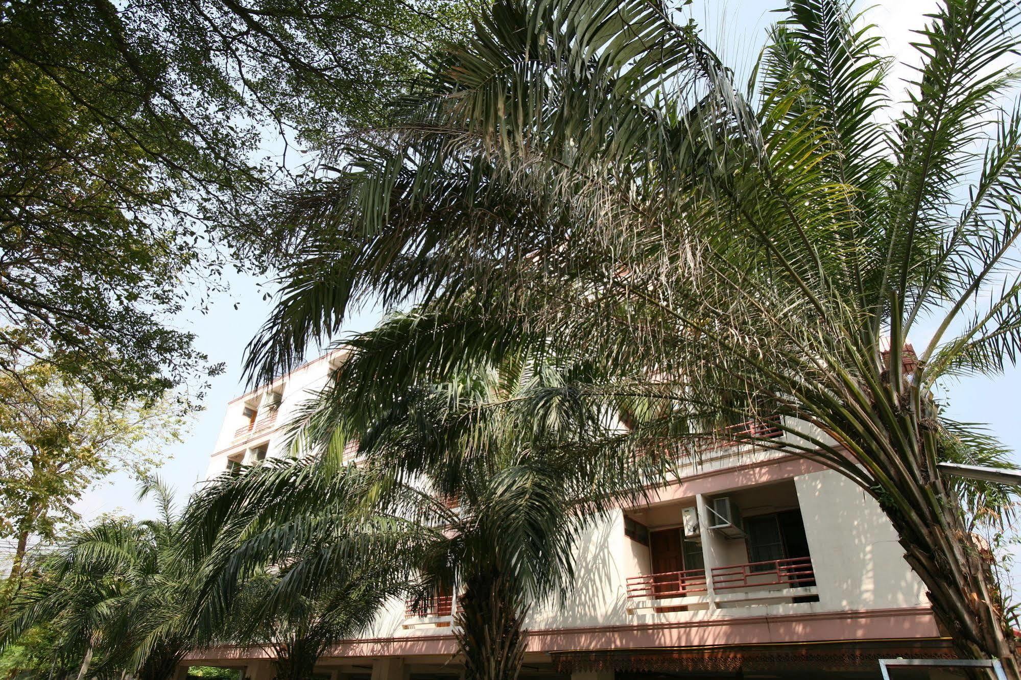 Beerapan Hotel Bangkok Zewnętrze zdjęcie